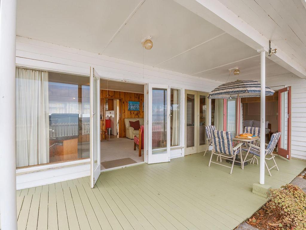 Lake Edge Cottage - Waitahanui Holiday Home Εξωτερικό φωτογραφία