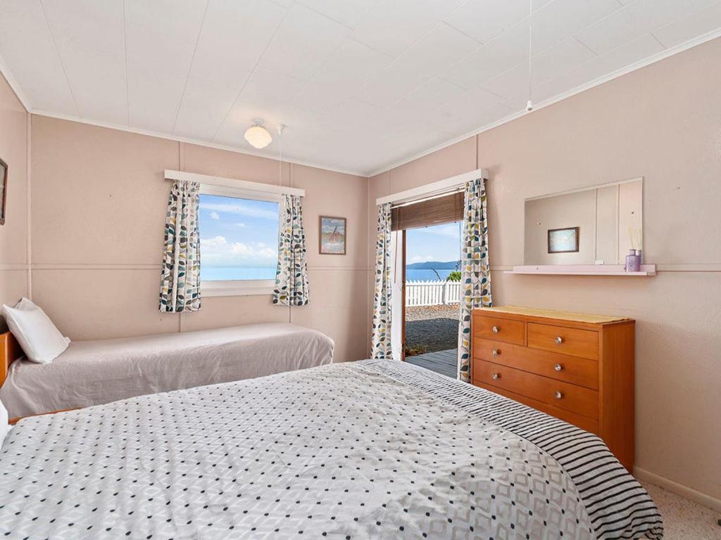 Lake Edge Cottage - Waitahanui Holiday Home Εξωτερικό φωτογραφία